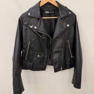 Zara Women's Cropped Black Leather Jacket